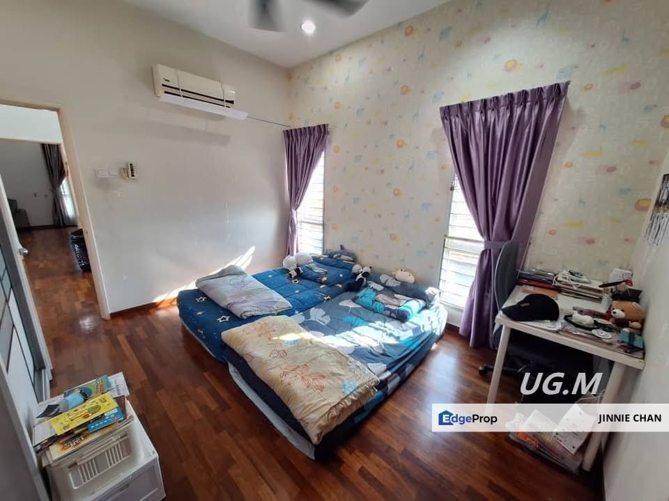 2 Storey End Lot Cluster Semi D at Bandar Parklands, Klang, Selangor, Klang