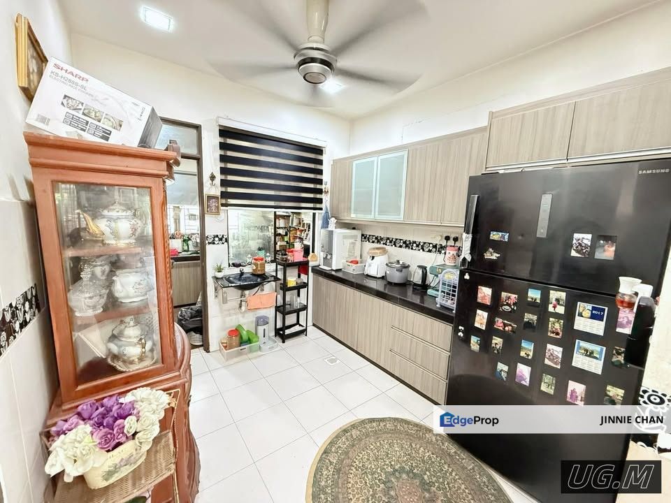 2 Storey End Lot Terrace House at Gelang, Bandar Puteri, Klang, Selangor, Klang