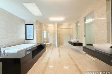 Duta Villa, Setia Alam