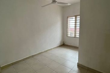 Jalan Setia Perdana U13/27E