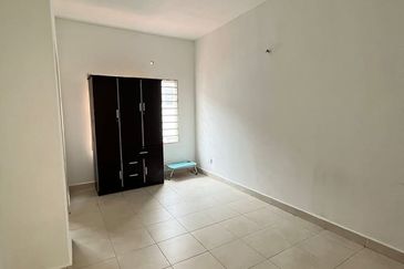 Jalan Setia Perdana U13/27E