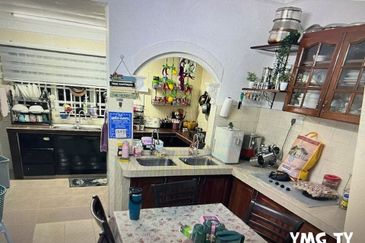 Taman Teluk Gedung Indah