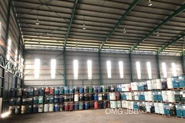 West Port, Pulau Indah