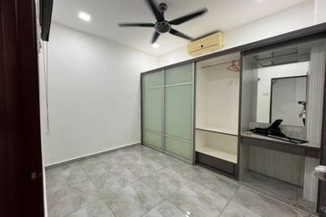 Taman Tepi Sungai ( Taman Teluk Pulai Indah )