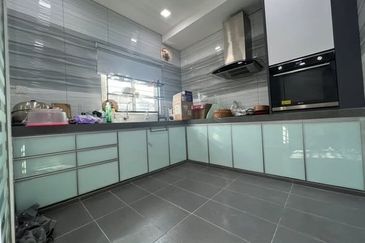 Taman Tepi Sungai ( Taman Teluk Pulai Indah )