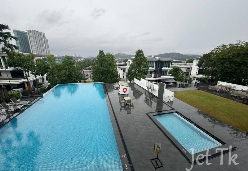 Duta Villa, Setia Alam