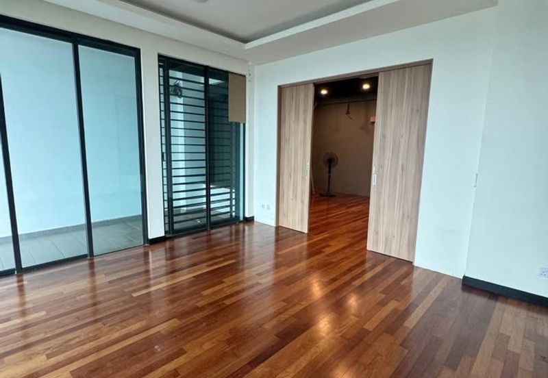 Duta Villa, Setia Alam