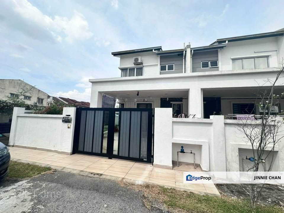 2 Storey End Lot Terrace House at Taman Saga, Klang, Selangor, Klang