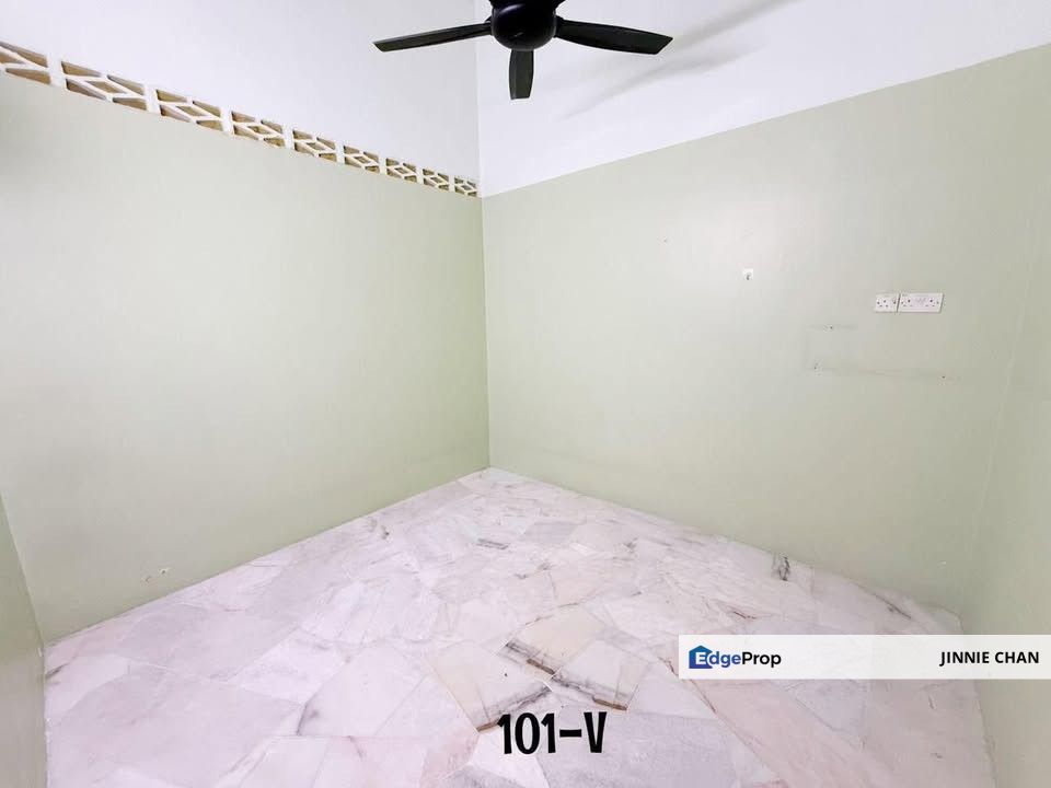 1 Storey Terrace House at Pekan Meru, Klang, Selangor, Klang