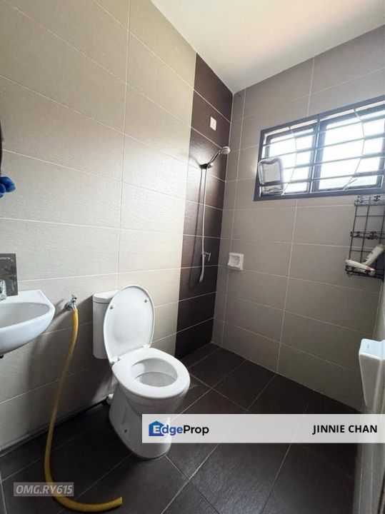 2 Storey End Lot Terrace House at The Pearl, Bandar Puteri, Klang, Selangor, Klang