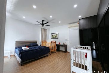 Lucent Residence @ twentyfive.7