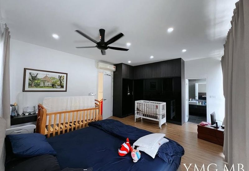 Lucent Residence @ twentyfive.7