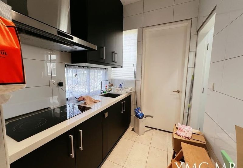 Lucent Residence @ twentyfive.7