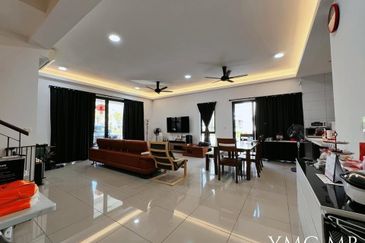 Lucent Residence @ twentyfive.7