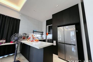 Lucent Residence @ twentyfive.7