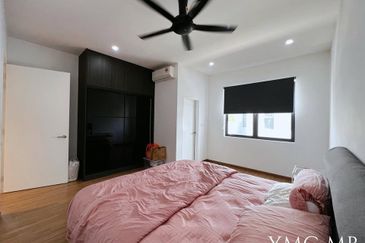 Lucent Residence @ twentyfive.7