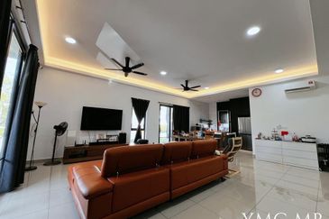 Lucent Residence @ twentyfive.7