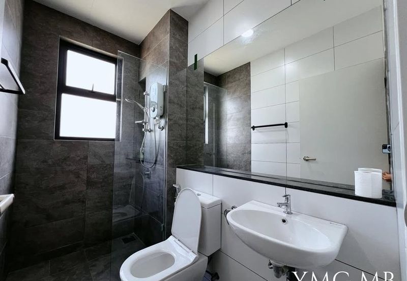 Lucent Residence @ twentyfive.7