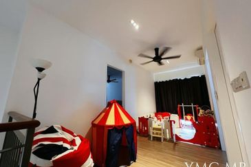 Lucent Residence @ twentyfive.7