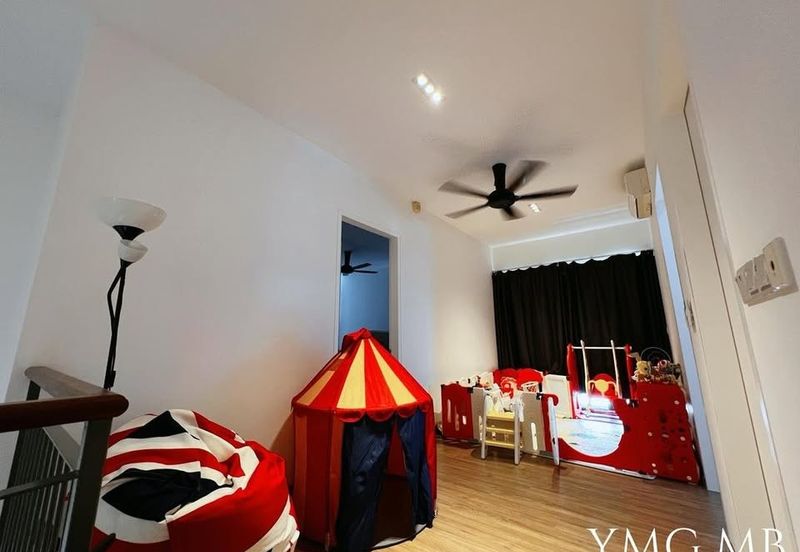 Lucent Residence @ twentyfive.7