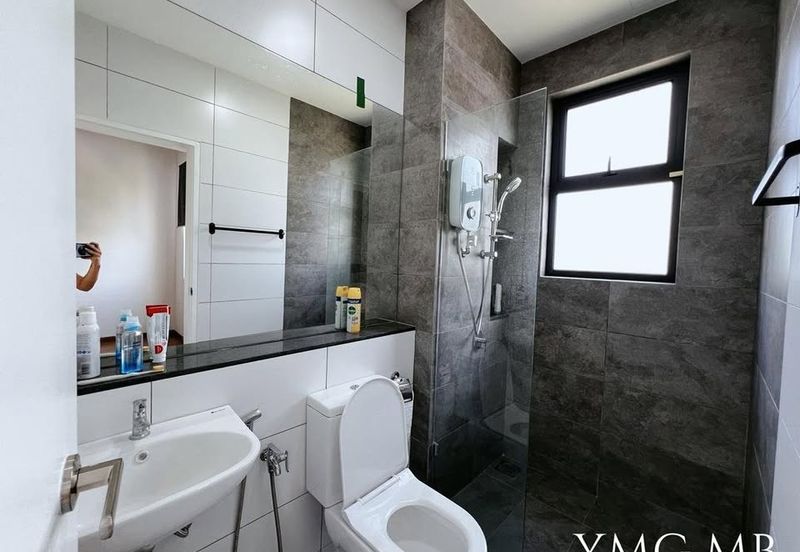 Lucent Residence @ twentyfive.7