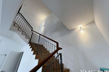 Lucent Residence @ twentyfive.7