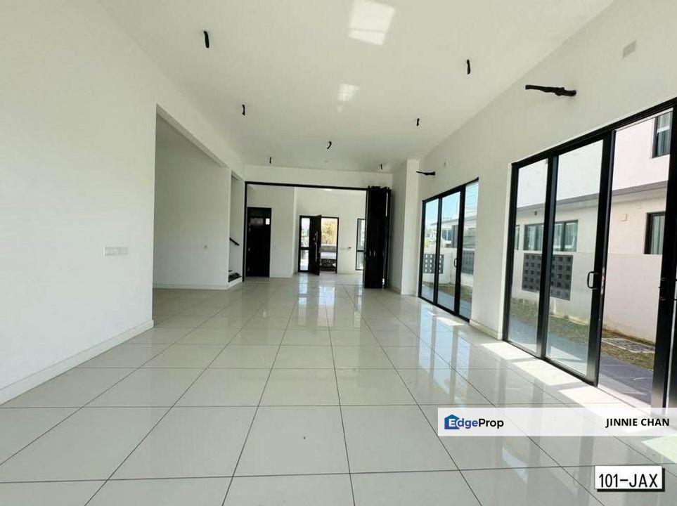 2 Storey Semi D at Laman Lakeside, Bandar Bukit Raja, Klang, Selangor, Bandar Bukit Raja