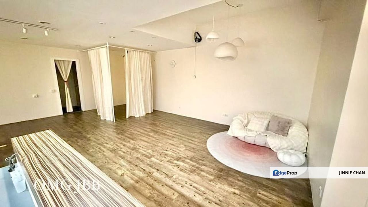 1st Floor Shoplot at Jalan Mahogani, Bandar Botanic, Klang, Selangor, Klang