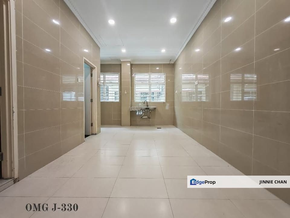 3 Storey Superlink House at Anjung Sari, Setia Alam, Selangor, Shah Alam