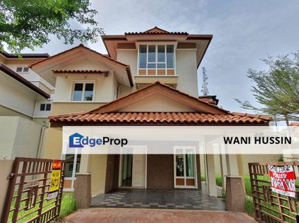 3 Storey Semi-D Puncak Tropika, Seksyen 9, Selangor, Shah Alam