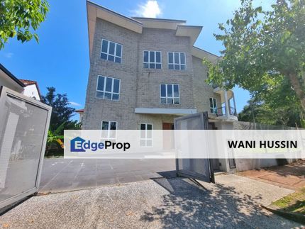 3 Storey Bungalow, Seksyen 9 Kota Damansara, Selangor, Kota Damansara