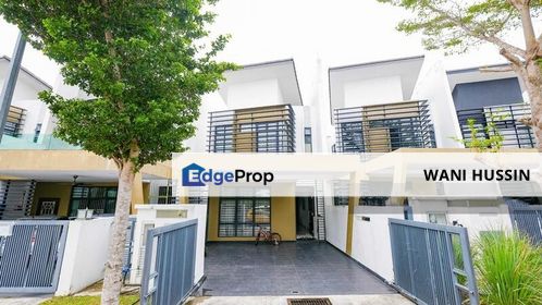 Double Storey Terrace, Laman Glenmarie, Shah Alam, Selangor, Glenmarie