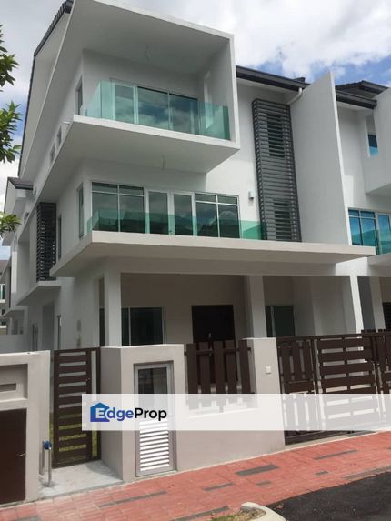 Clubhouse Triple Storey Semi-D 1080 Residence, Selangor, Kajang