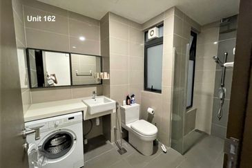 Biji Living (Seventeen Residences)