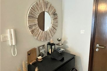 Biji Living (Seventeen Residences)