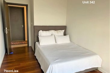 Biji Living (Seventeen Residences)