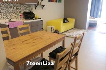 Biji Living (Seventeen Residences)