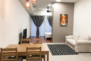 Biji Living (Seventeen Residences)