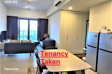 Biji Living (Seventeen Residences)