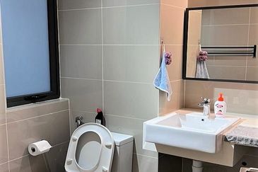 Biji Living (Seventeen Residences)