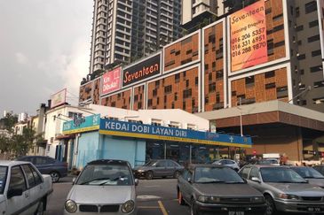 Biji Living (Seventeen Residences)