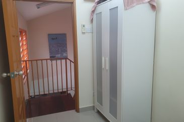 Ideal for minimalist who require sleeping space during city workdays