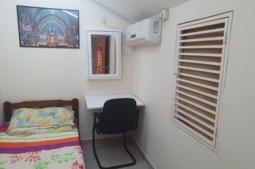 Ideal for minimalist who require sleeping space during city workdays