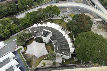 231 TR Serviced Suite