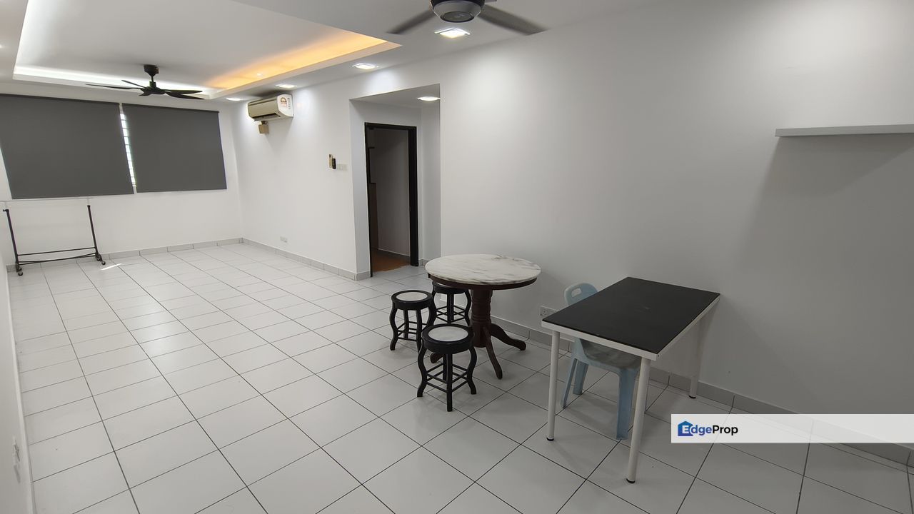 Amara residence Batu Caves rumah sewa for rent near KTM , Selangor, Batu Caves 