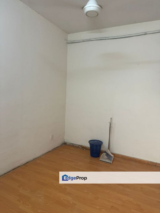 Cheaper house for rent Batu Caves Gombak Selayang rumah murah untuk disewa 2 parkir , Selangor, Batu Caves 