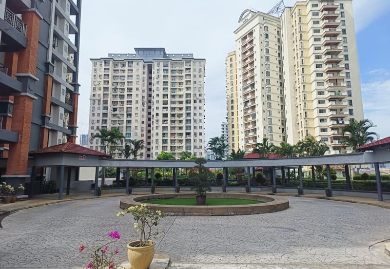 Kondominium Gurney Heights