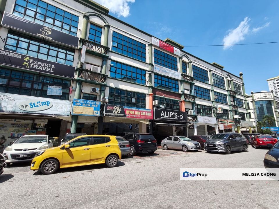Serdang Perdana Commercial  Office 5 mins walking distance to MRT station For  Sale, Selangor, Seri Kembangan