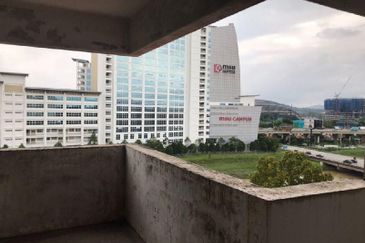 Brunsfield Service Apartment