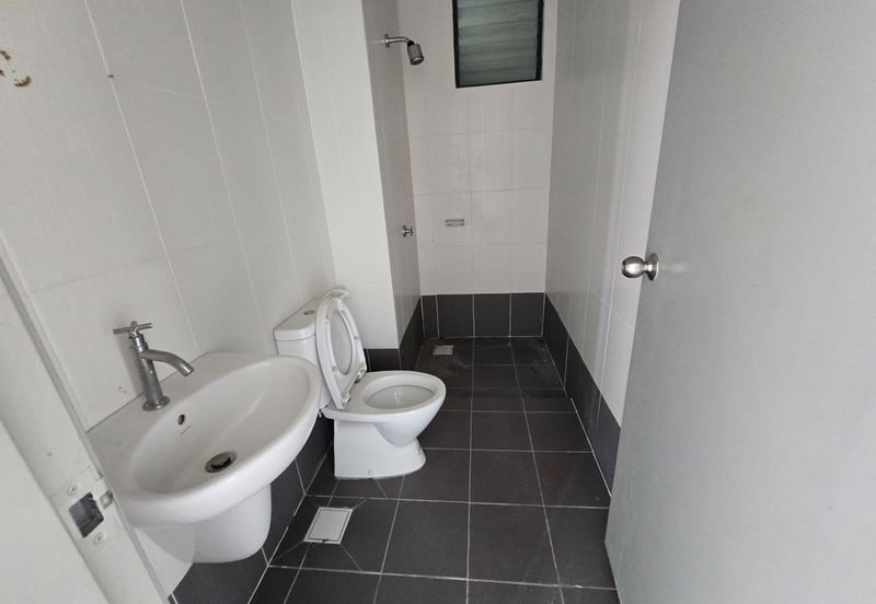 Riverdale @ USJ One Park